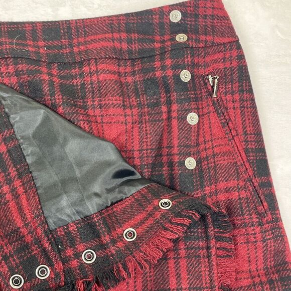 Eddie Bauer Plaid Wrap Skirt Red Black Wool Blend Fringe Size 4 - Picture 4 of 9